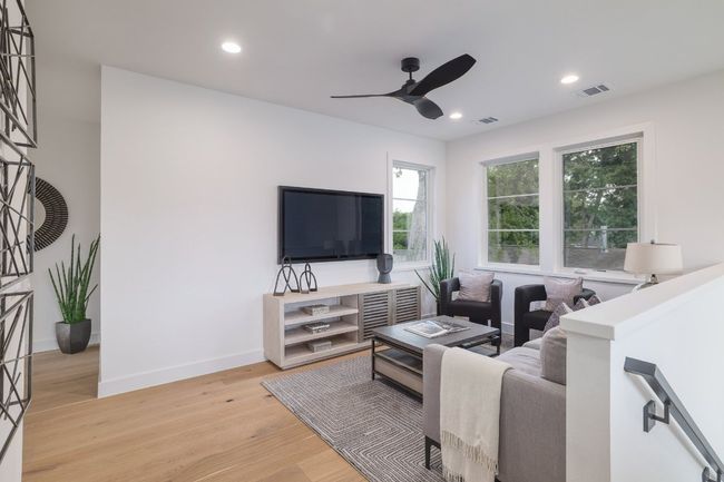 1703 Piedmont Ave, House other with 4 bedrooms, 4 bathrooms and 2 parking in Austin TX | Image 25