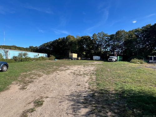 8 Alice Ct, Pawcatuck, CT, 06379-1362 | Card Image