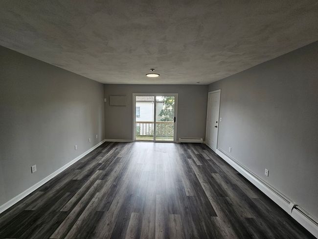 APT-4 - 434 Linden St, Condo with 3 bedrooms, 2 bathrooms and 2 parking in Fall River MA | Image 13