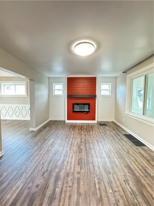 1205 Wareman Ave, Brookline, PA, 15226-2355 | Card Image