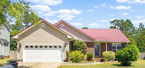 4825 Miranda Dr, Hope Mills, NC, 28348-5674 | Card Image