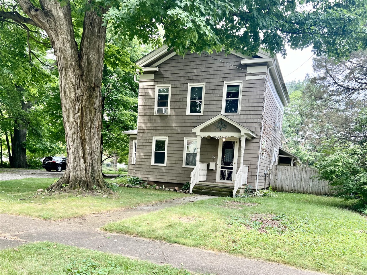Fremont St, Coldwater, MI 49036