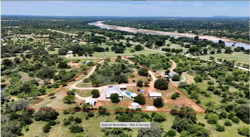 116 County Road 117, Llano, TX, 78643-1834 | Card Image
