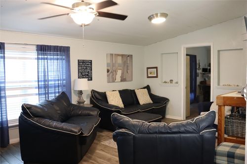 4214 Reeves Dr, Galveston, TX, 77554 | Card Image