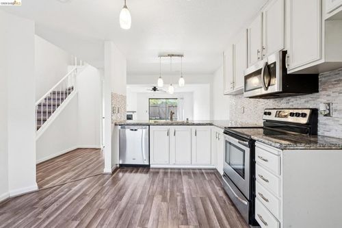 2238 Piccardo Cir, Stockton, CA, 95207-6579 | Card Image
