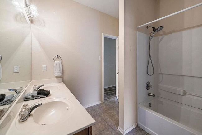 118 Floating Leaf Dr, House other with 7 bedrooms, 4 bathrooms and 4 parking in Hutto TX | Image 21