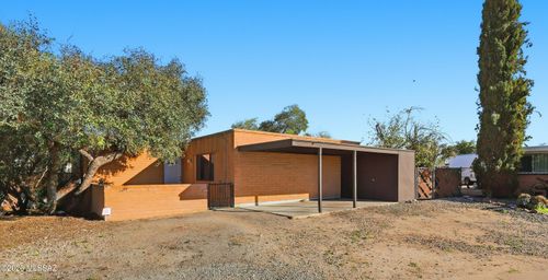 7046 E Mary Dr, Tucson, AZ, 85730-1715 | Card Image