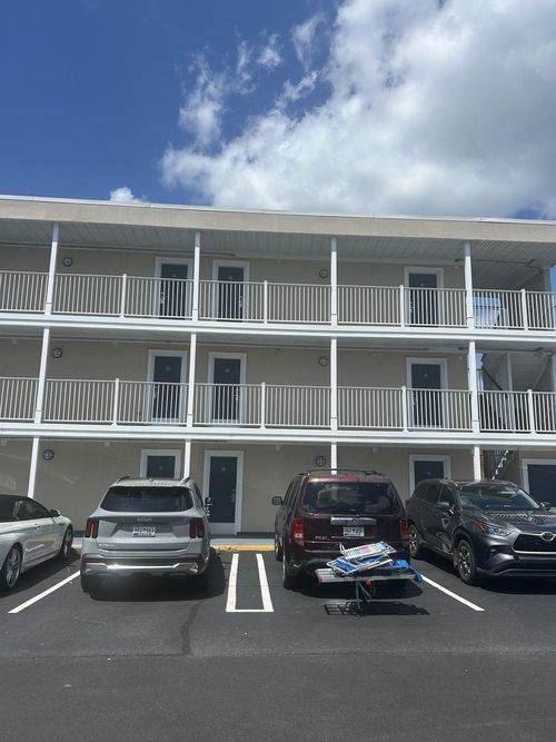 358-1 Norris Dr, Pawleys Island, SC, 29585-5582 | Card Image