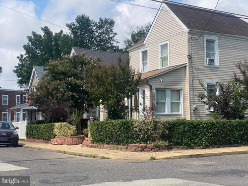 7412 Cedar Ln, ELKINS PARK, PA, 19027-1070 | Card Image