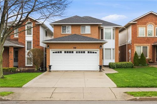 90 Lynnette Drive, Hamilton, ON, L9B2M5 | Card Image