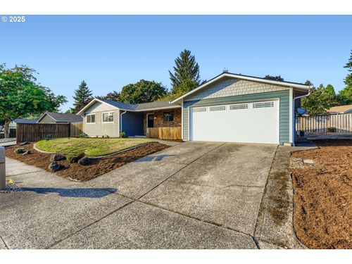3945 Ne 2nd St, Gresham, OR, 97030-1709 | Card Image