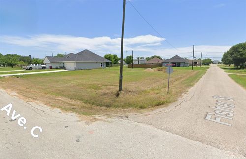 101 S Avenue C, Freeport, TX, 77541-4725 | Card Image
