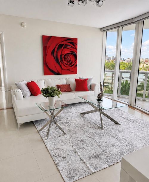 506-17201 Collins Ave, Sunny Isles Beach, FL, 33160-3475 | Card Image