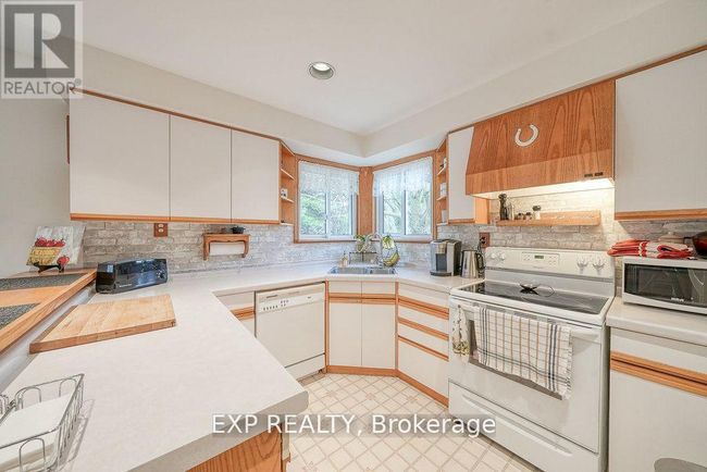 68 Thompson Pl, House other with 4 bedrooms, 2 bathrooms and 4 parking in Innerkip ON | Image 10