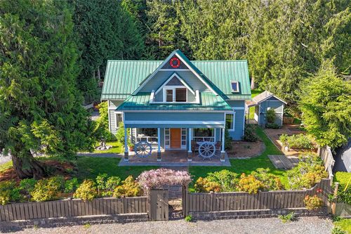 3930 Bovanis Rd, Bowser, BC, V0R1G0 | Card Image