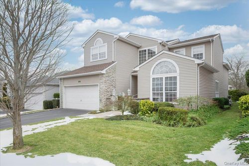 205 Windwatch Dr, Hauppauge, NY, 11788-3356 | Card Image