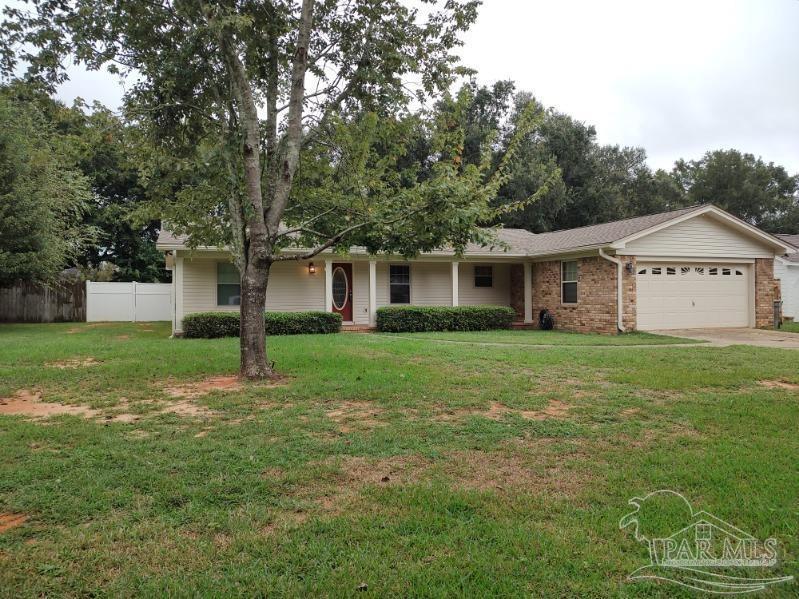 Stefani Cir, Cantonment, FL 32533