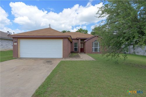 303 Rodeo Cir, Copperas Cove, TX, 76522-9764 | Card Image