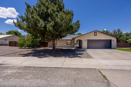 807 Spotted Wolf Ave, Aztec, NM, 87410-2092 | Card Image