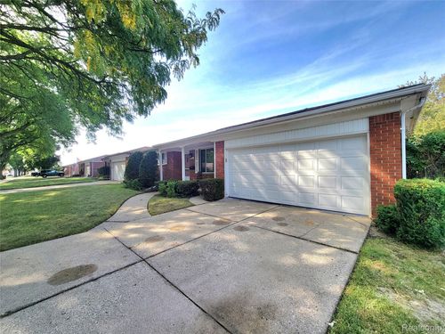 8187 Busch, Center Line, MI, 48015-1578 | Card Image