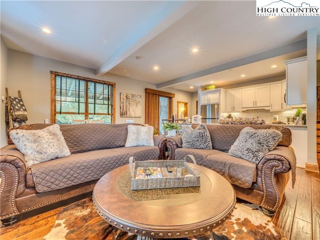 5 - 62 Eagle Cottage Ln, Townhouse with 1 bedrooms, 2 bathrooms and null parking in Banner Elk NC | Image 4