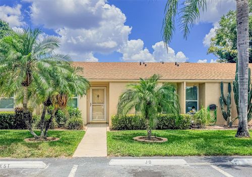 j6-2604 Woodgate Ln, SARASOTA, FL, 34231-6455 | Card Image