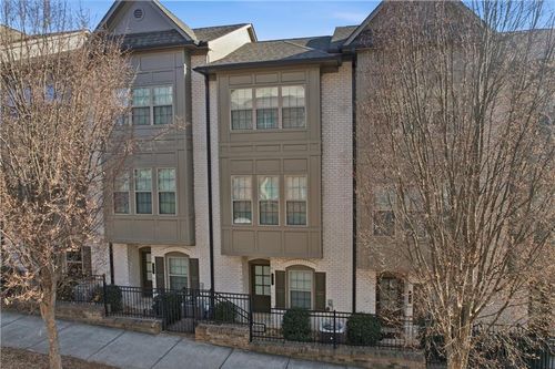 555 Broadview Pl Ne, Atlanta, GA, 30324-3653 | Card Image