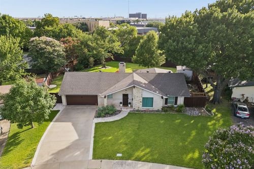 2732 Bay Meadows Cir, Farmers Branch, TX, 75234-7278 | Card Image