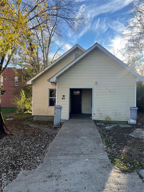 40 W 2nd St, Newburg, MO, 65550-7820 | Card Image