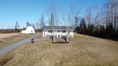 502 Lake Rd, Noel, NS, B0N1T0 | Card Image
