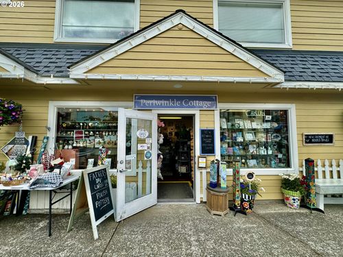 2-1335 Bay St, Florence, OR, 97439 | Card Image