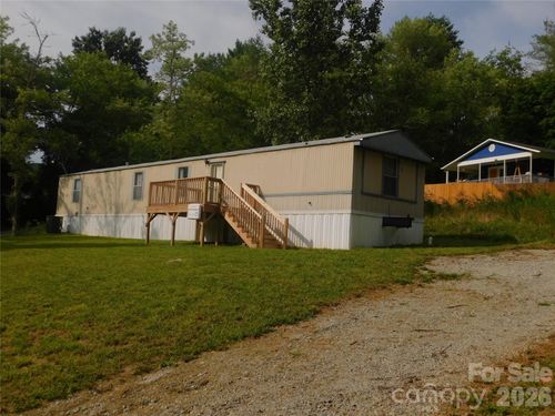 23 Piney Plains Dr, Hendersonville, NC, 28739-8807 | Card Image