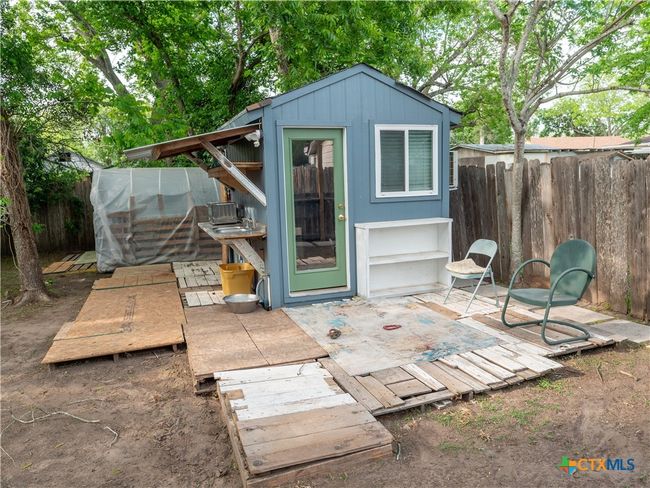 1006 W North St, House other with 2 bedrooms, 1 bathrooms and null parking in Victoria TX | Image 33
