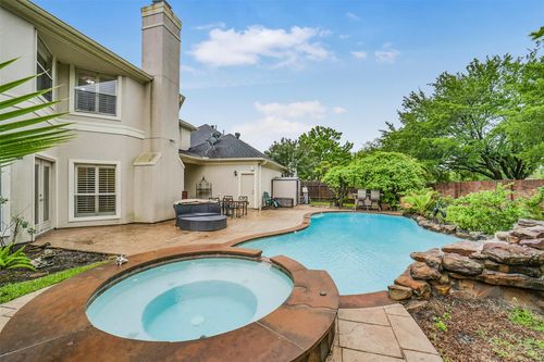 1523 Ashbury Park Dr, Houston, TX, 77077-1957 | Card Image