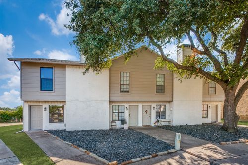 2806 Wimbledon Ct, Garland, TX, 75041-6605 | Card Image