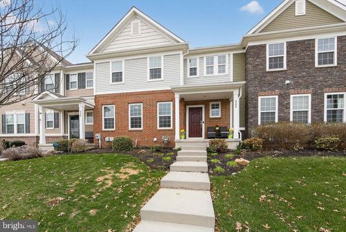 302 Stafford Ct, CHESTER SPRINGS, PA, 19425-2927 | Card Image
