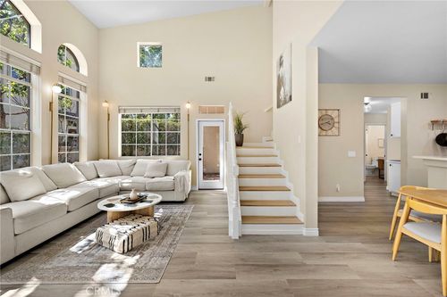 44 Tierra Montanosa, Rancho Santa Margarita, CA, 92688-3375 | Card Image