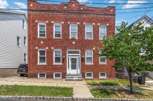 20 Monroe Pl, Montclair, NJ, 07042-4620 | Card Image