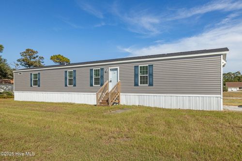 139 Barbee St, Harkers Island, NC, 28531-9539 | Card Image