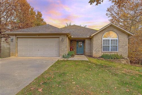 94 Overton Dr, Bella Vista, AR, 72714-1723 | Card Image