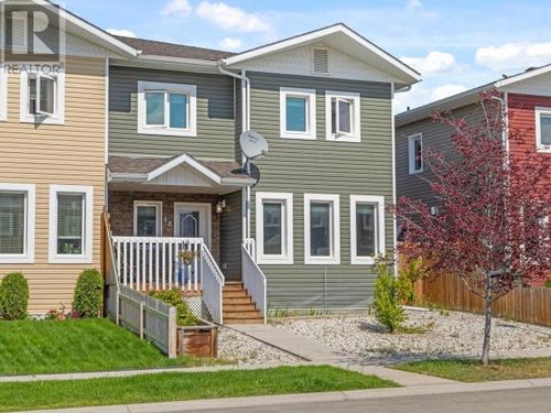40 Skookum Dr, Whitehorse, YT, Y1A0N1 | Card Image