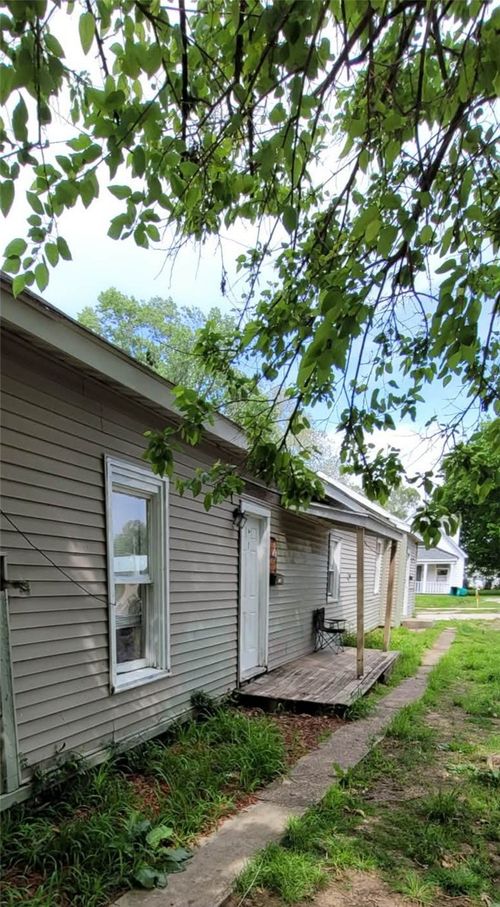 1901 N Church Street, Decatur, IL, 62526 | Card Image