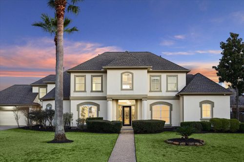 5671 Grand Floral Blvd, Houston, TX, 77041-5525 | Card Image