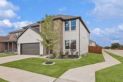 View of front of house featuring a front lawn | Image 2