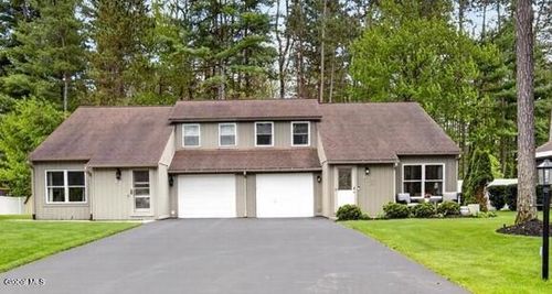 123 Thimbleberry Rd, Malta, NY, 12020-4376 | Card Image