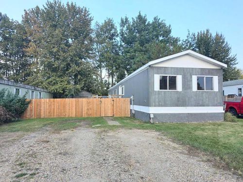 137 8 Street Sw, Slave Lake, AB, T0G2A4 | Card Image