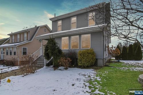 15 Peru Rd, Clifton, NJ, 07012-1642 | Card Image