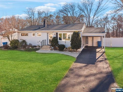 14 Andover Rd, Old Bridge, NJ, 08857-1611 | Card Image