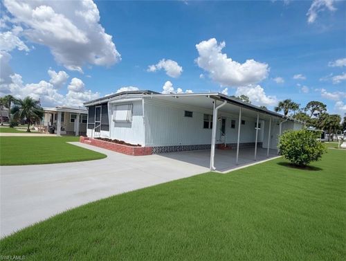514 Blossom Ct, NORTH FORT MYERS, FL, 33917 | Card Image