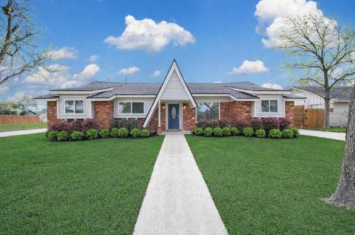 4303 Marlborough Dr, Houston, TX, 77092-7526 | Card Image